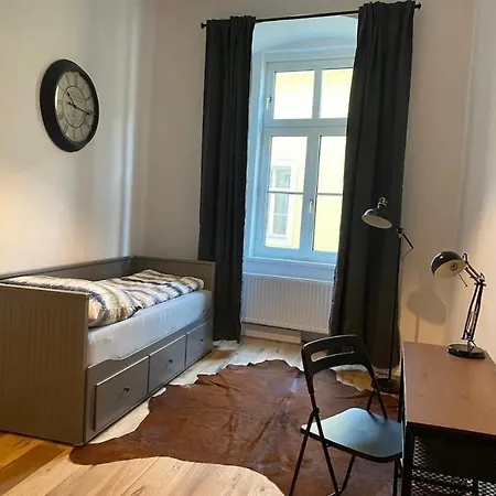 Industrial Apartment Schlossberg Linz Exterior photo