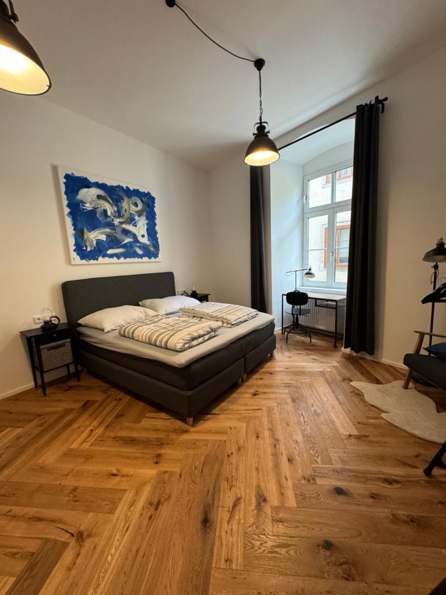 Industrial Schlossberg Apartment Linz